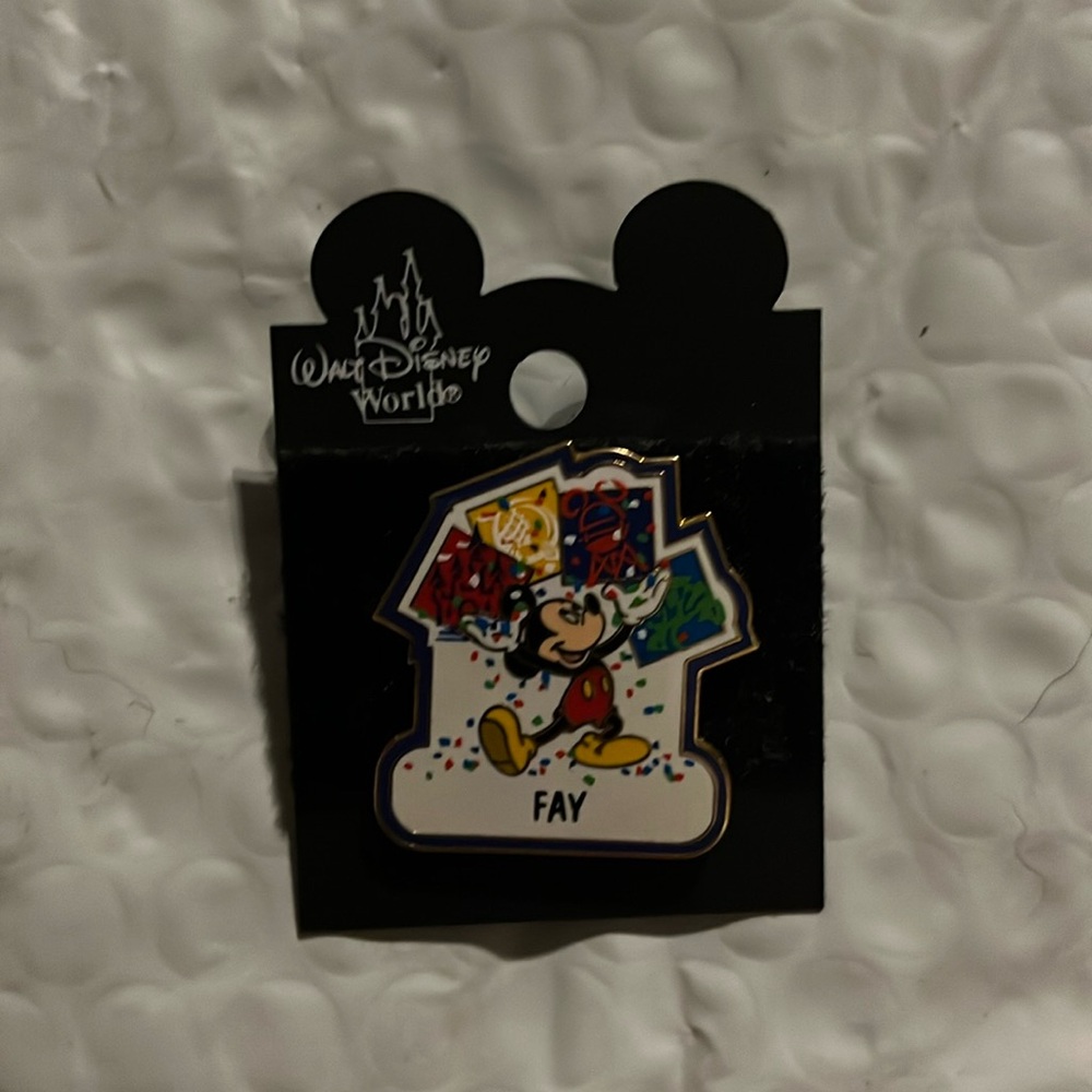Vintage Walt Disney World Park Celebrations Mickey Name Pin